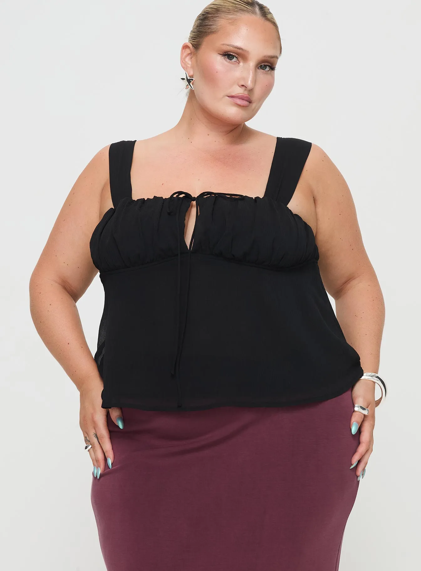 Black Curve Mooney Top