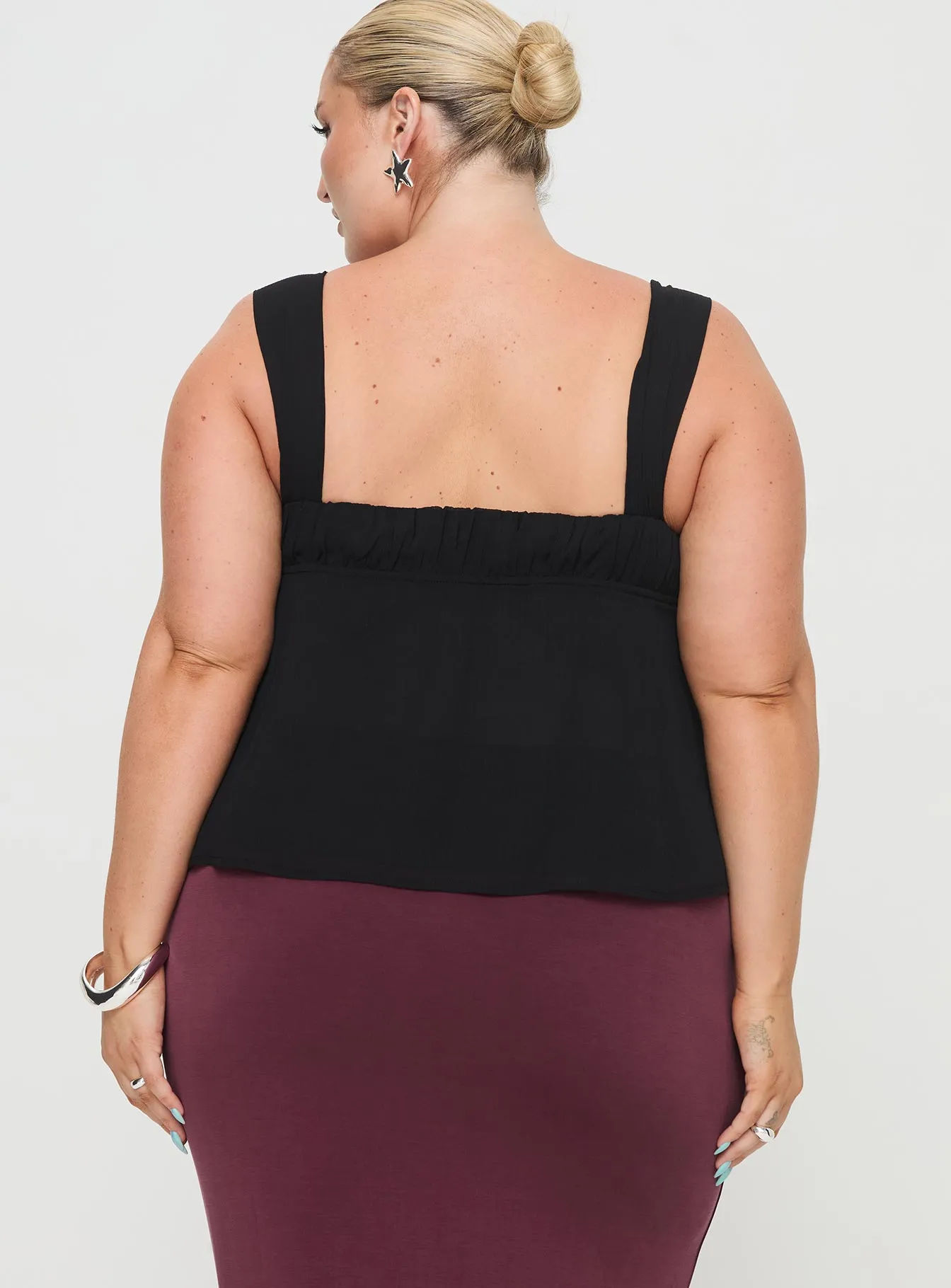 Black Curve Mooney Top