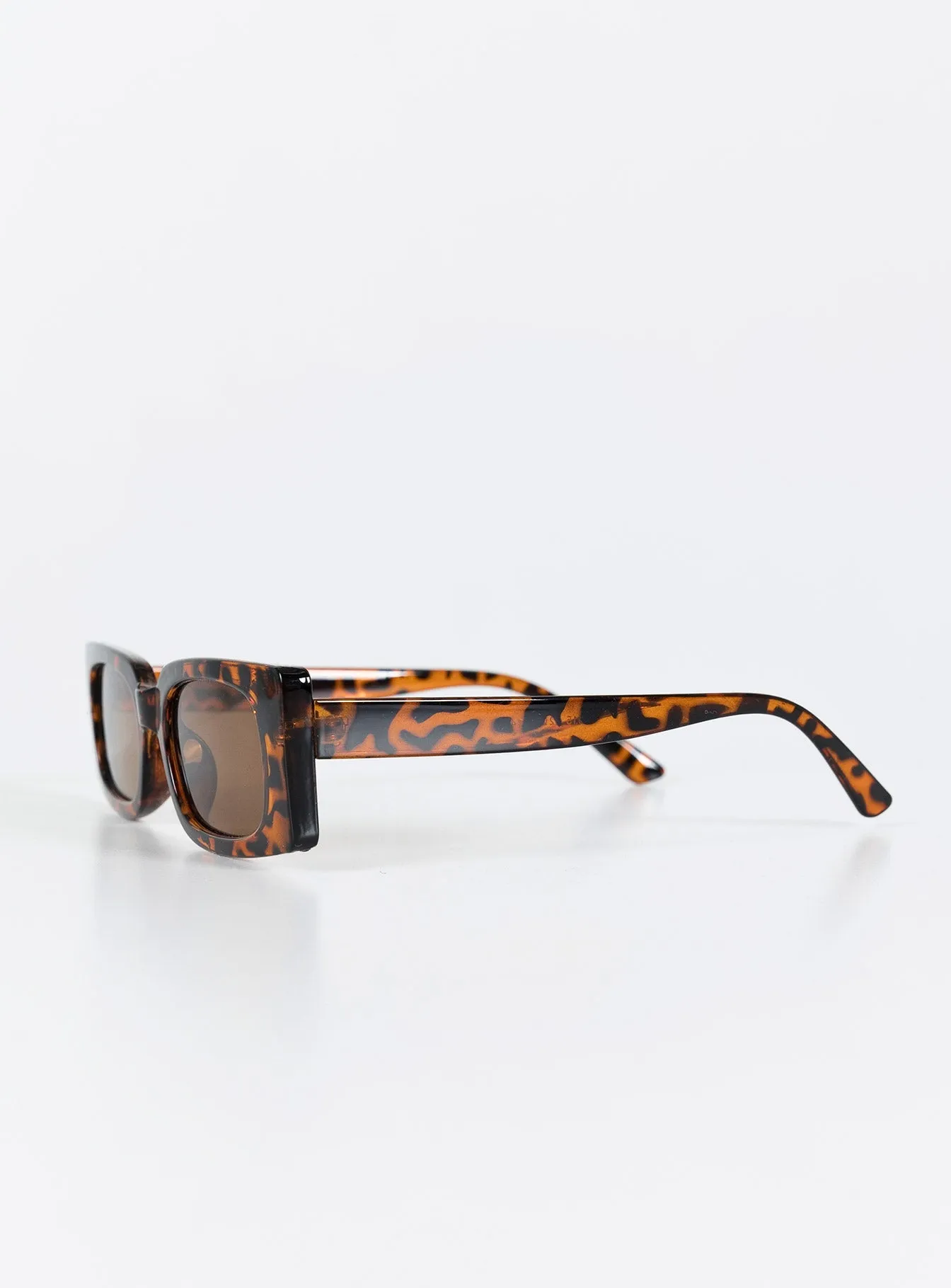 Cahill Tort Shades