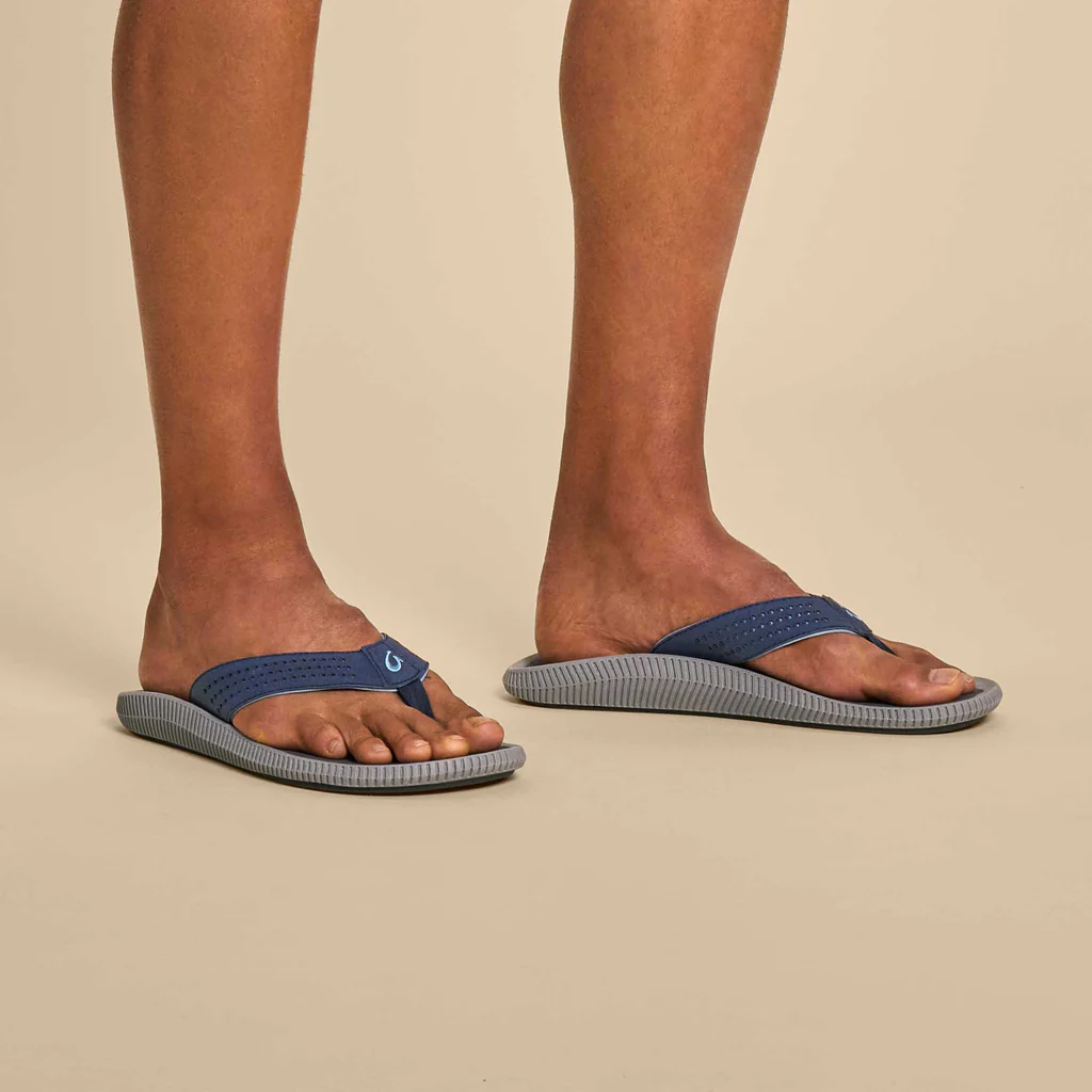 Men's Olukai Blue Depth/Charcoal Ulele Thong Sandals