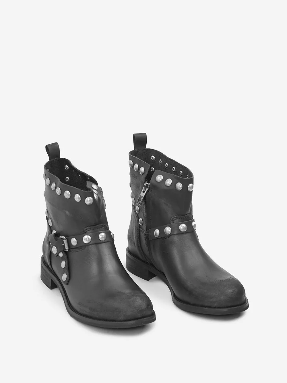 Metisse - Low Smooth Leather Biker with Studded Profiles