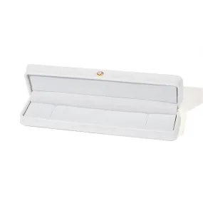 Queen Conch Cream Leatherette Necklace Box