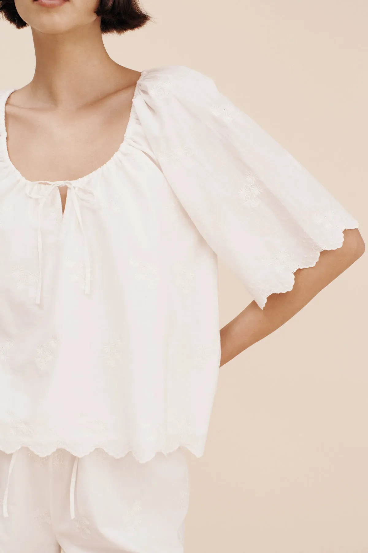 Dahlia Vintage White Top