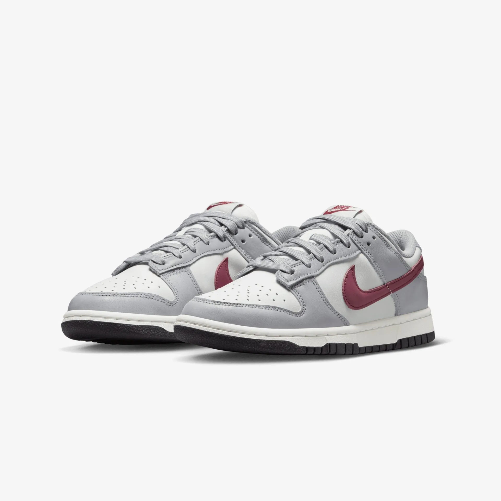 Women's Dunk Low in Summit White/Rosewood